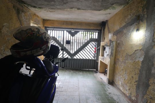 Garagem de casa à venda com 3 quartos, 120m² em Vila Cecilia Maria, Santo André
