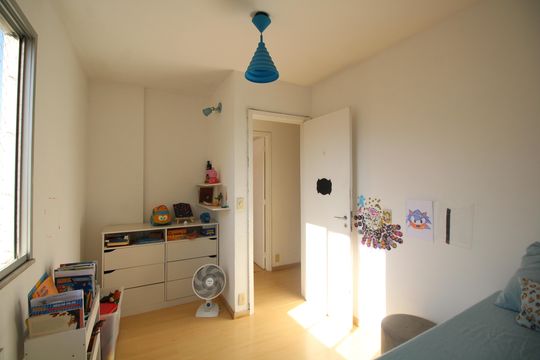 Quarto 2 de apartamento à venda com 3 quartos, 67m² em Anil, Rio de Janeiro