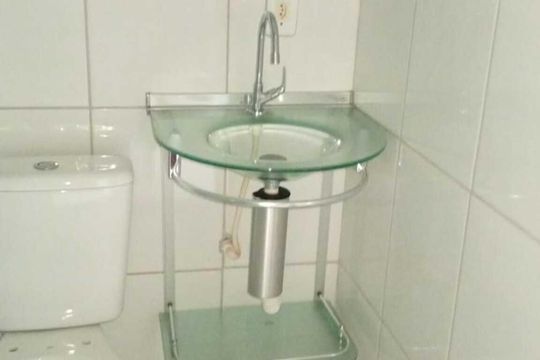Banheiro de casa para alugar com 2 quartos, 55m² em Cabuçu, Nova Iguaçu