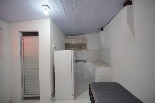 Kitnet/Studio para alugar com 1 quarto, 22m² em Jardim Cidade de Florianopolis, São José