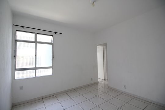 Sala de apartamento à venda com 2 quartos, 55m² em Jacarepaguá, Rio de Janeiro