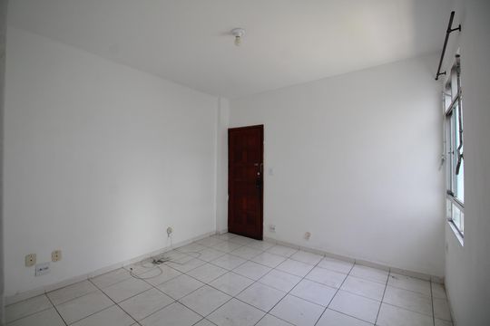 Sala de apartamento à venda com 2 quartos, 55m² em Jacarepaguá, Rio de Janeiro