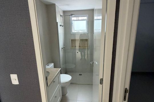 Banheiro de apartamento à venda com 2 quartos, 63m² em Bela Vista, São Paulo