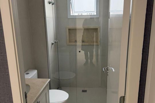 Banheiro de apartamento à venda com 2 quartos, 63m² em Bela Vista, São Paulo