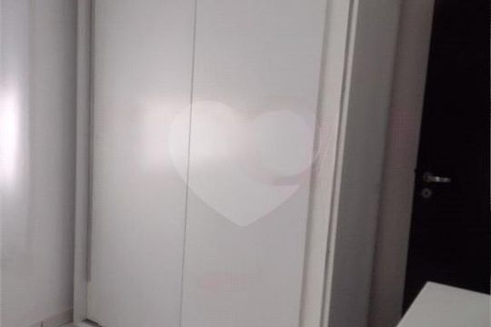 Casa à venda com 3 quartos, 180m² em Jardim Itapemirim, São Paulo