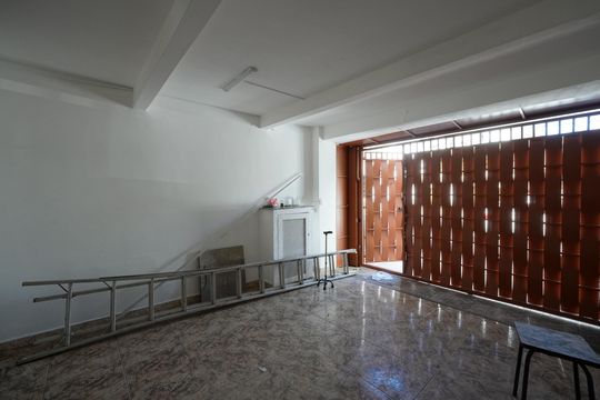 Garagem de casa à venda com 2 quartos, 100m² em Cambuci, São Paulo