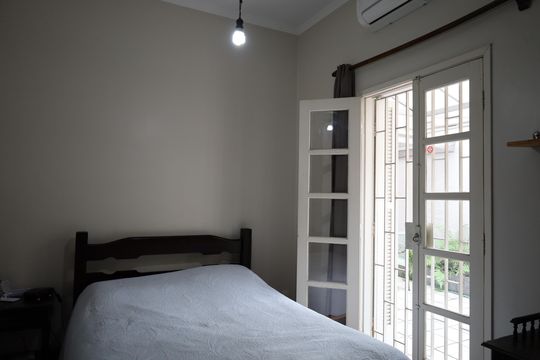 Suíte 2 de casa à venda com 4 quartos, 200m² em Vila Campo Grande, São Paulo