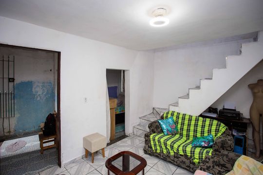 Sala de casa à venda com 4 quartos, 75m² em Vila Nogueira, Diadema