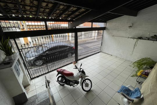 Garagem de casa à venda com 3 quartos, 187m² em Vila Lageado, São Paulo