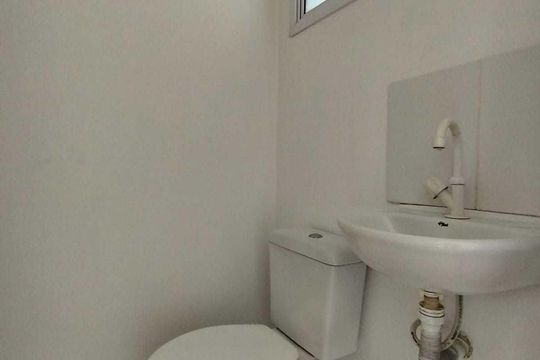 Banheiro de casa de condomínio para alugar com 2 quartos, 65m² em Canudos, Novo Hamburgo