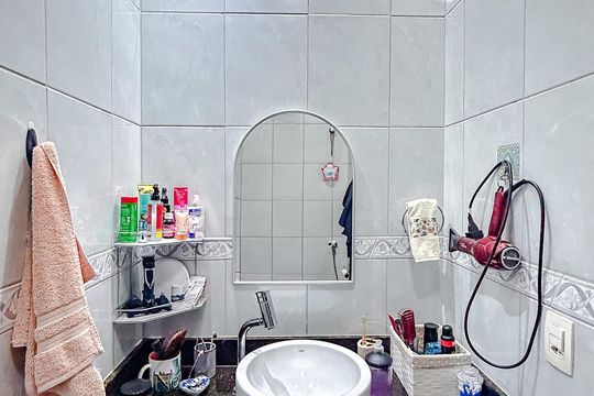 Banheiro da Suíte de casa à venda com 3 quartos, 130m² em Vila Carrão, São Paulo