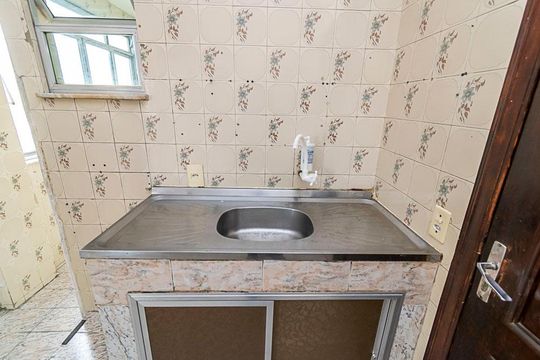 Cozinha de apartamento para alugar com 2 quartos, 63m² em Irajá, Rio de Janeiro