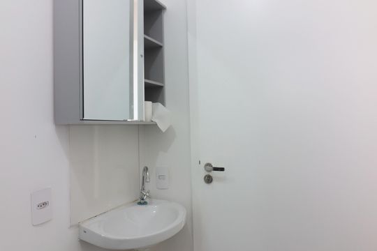 Banheiro Social de apartamento para alugar com 2 quartos, 51m² em Jardim Campestre, São Bernardo do Campo