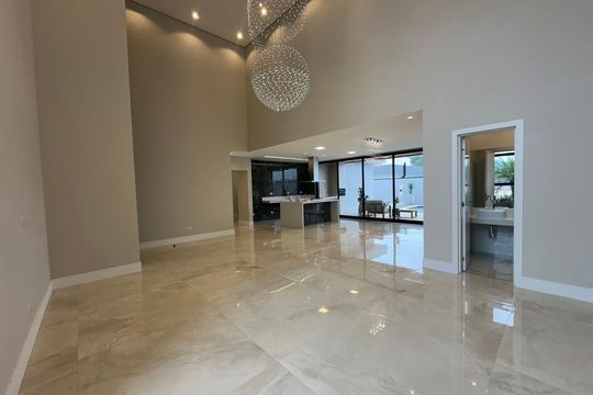 Casa de Condomínio à venda com 4 quartos, 323m² em Alphaville, Santana de Parnaíba