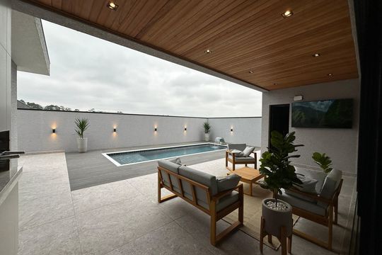Varanda de casa de condomínio à venda com 4 quartos, 323m² em Alphaville, Santana de Parnaíba
