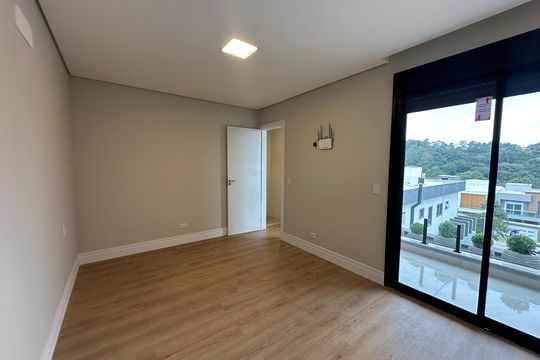 Suíte 1 de casa de condomínio à venda com 4 quartos, 323m² em Alphaville, Santana de Parnaíba
