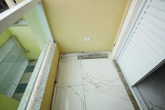 Sacada de apartamento à venda com 3 quartos, 80m² em Vila Curuçá, Santo André
