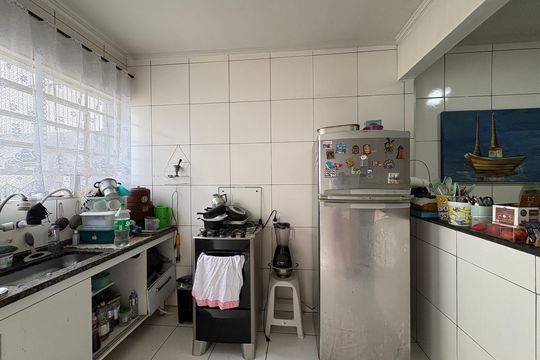 Cozinha de casa à venda com 2 quartos, 110m² em Jardim Santo Elias, São Paulo