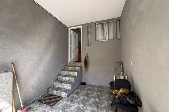 Garagem de casa à venda com 2 quartos, 110m² em Jardim Santo Elias, São Paulo