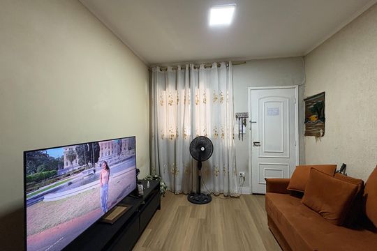 Sala  de casa à venda com 2 quartos, 110m² em Jardim Santo Elias, São Paulo