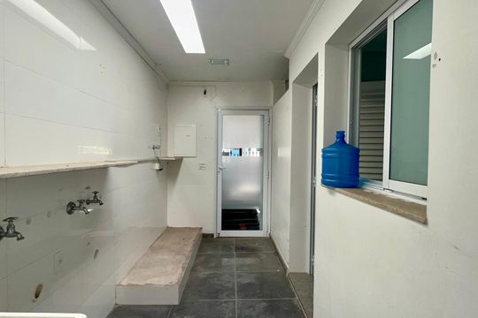 Área de Serviço de casa para alugar com 4 quartos, 420m² em Jardim Paulistano, São Paulo