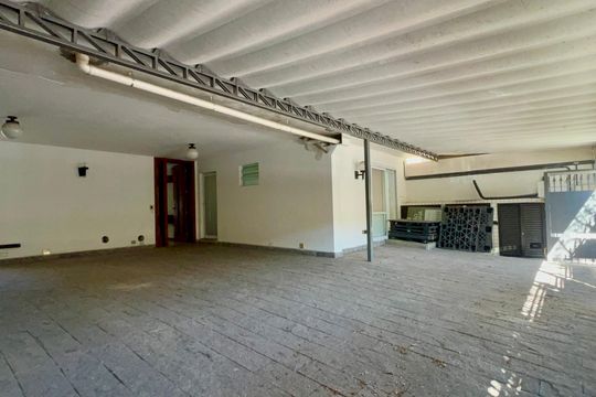 Garagem de casa para alugar com 4 quartos, 420m² em Jardim Paulistano, São Paulo