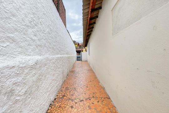 Quintal de casa para alugar com 1 quarto, 80m² em Vila Yolanda, Osasco
