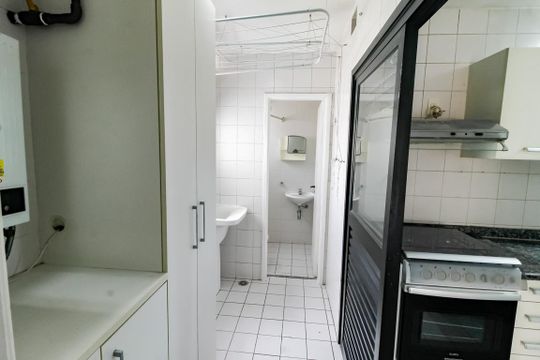 Área de Serviço de apartamento para alugar com 2 quartos, 115m² em Real Parque, São Paulo