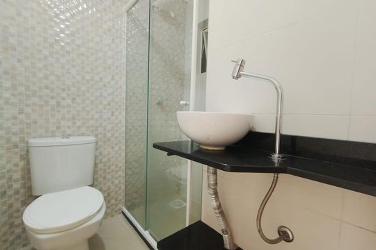 Banheiro de apartamento para alugar com 2 quartos, 44m² em Centro, Canoas