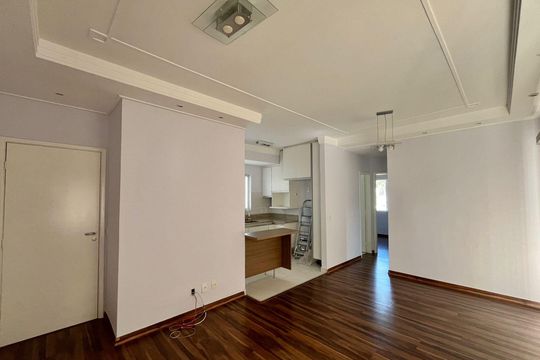 Sala de apartamento à venda com 2 quartos, 64m² em Jardim Nova Europa, Campinas