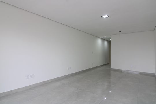 sala  de casa à venda com 3 quartos, 170m² em Penha de França, São Paulo