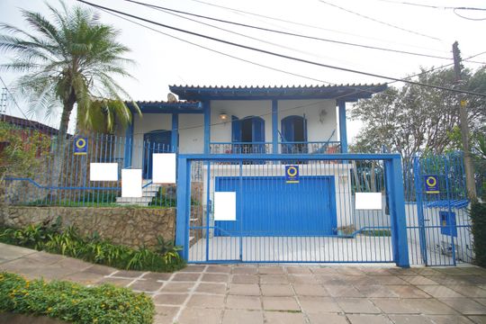 Fachada de casa à venda com 4 quartos, 305m² em Jardim America, São Leopoldo