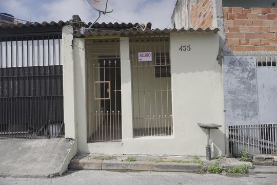 Fachada de casa para alugar com 1 quarto, 30m² em Vila Cosmopolita, São Paulo