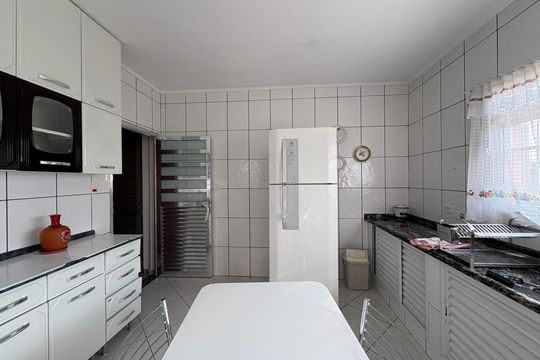 Cozinha de casa à venda com 3 quartos, 365m² em Vila dos Remedios, São Paulo