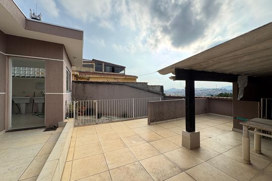 Quintal/ Churrasqueira  de casa à venda com 3 quartos, 365m² em Vila dos Remedios, São Paulo