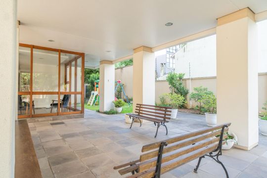 Área comum de apartamento à venda com 2 quartos, 80m² em Azenha, Porto Alegre