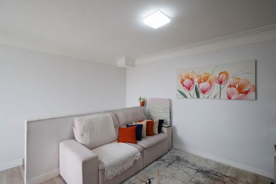 Sala de tv de apartamento à venda com 2 quartos, 102m² em Parque Novo Mundo, São Paulo