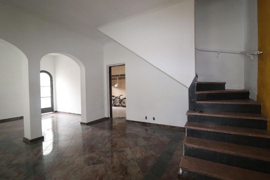 Casa à venda com 4 quartos, 117m² em Jardim Monte Libano, Santo André