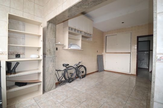 Cozinha de casa à venda com 4 quartos, 117m² em Jardim Monte Libano, Santo André