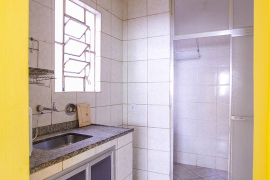Cozinha de apartamento para alugar com 2 quartos, 60m² em Porto da Pedra, São Gonçalo