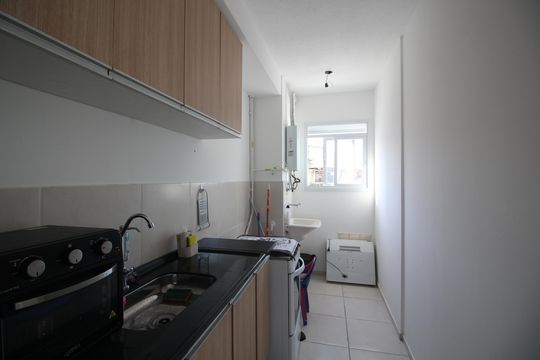 Cozinha de apartamento para alugar com 2 quartos, 44m² em Jacarepaguá, Rio de Janeiro