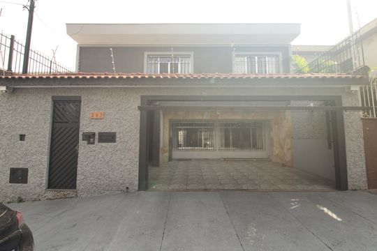 Casa à venda com 3 quartos, 200m² em Vila São José, São Paulo