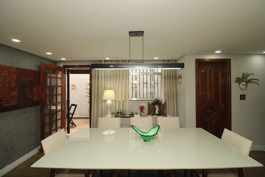 Casa à venda com 3 quartos, 200m² em Vila São José, São Paulo