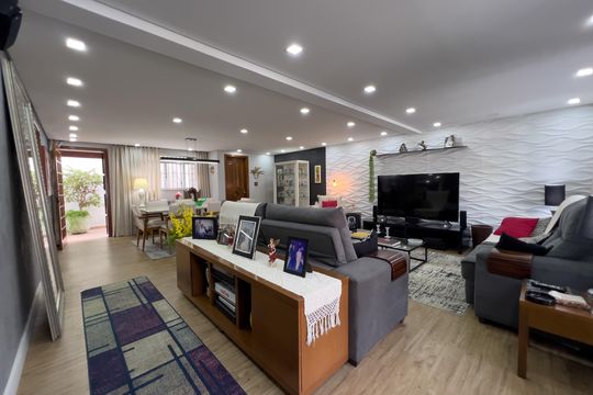 Casa à venda com 3 quartos, 200m² em Vila São José, São Paulo