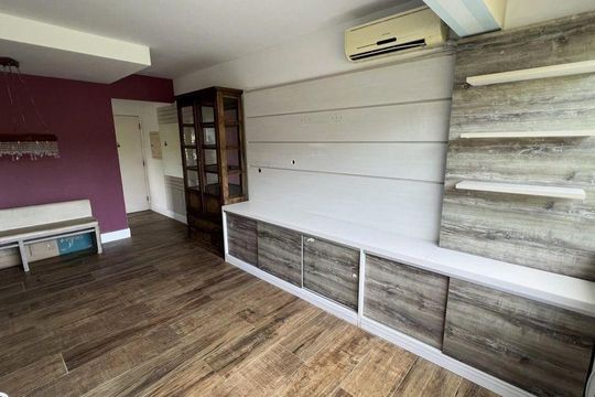 Sala de apartamento para alugar com 2 quartos, 55m² em Glória, Porto Alegre