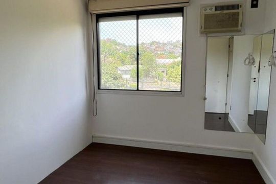 Quarto 2 de apartamento para alugar com 2 quartos, 55m² em Glória, Porto Alegre