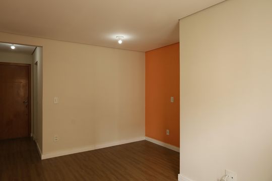 Sala de apartamento à venda com 3 quartos, 63m² em Jardim Itapemirim, São Paulo