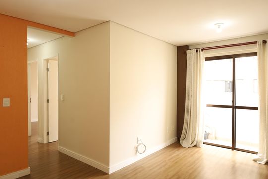 Sala de apartamento à venda com 3 quartos, 63m² em Jardim Itapemirim, São Paulo