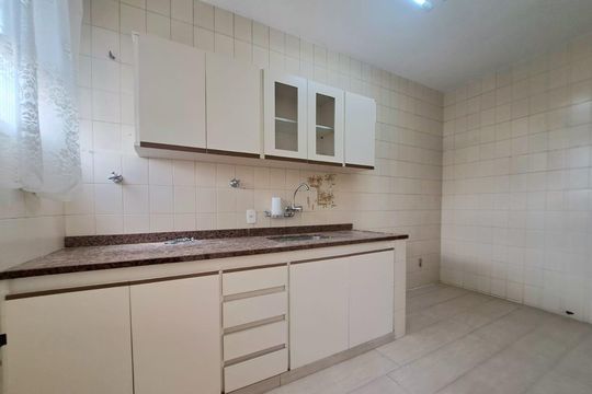 Apartamento à venda com 3 quartos, 97m² em Santa Efigênia, Belo Horizonte