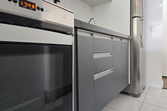 Cozinha  de apartamento à venda com 2 quartos, 68m² em Jardim Flor da Montanha, Guarulhos